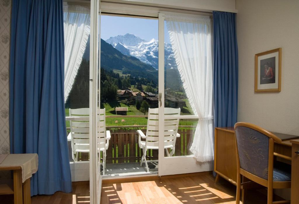 Hotel Berghaus Wengen Szoba fotó